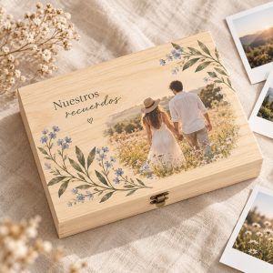 Caja de Madera personalizada con foto y flores azules